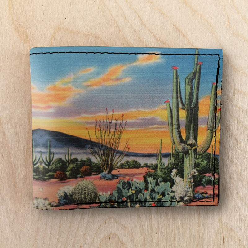 Desert - Minimal Bi-Fold Wallet