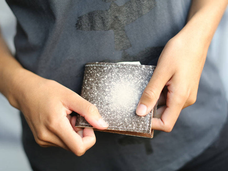 Bang - Minimal Bi-Fold Wallet