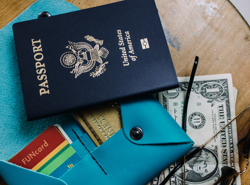Clay - Midi Travel Wallet