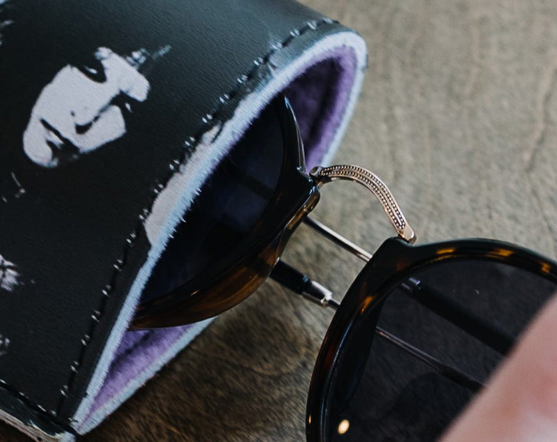 Duo Flowers - Printed Leather Eyeglasses Case